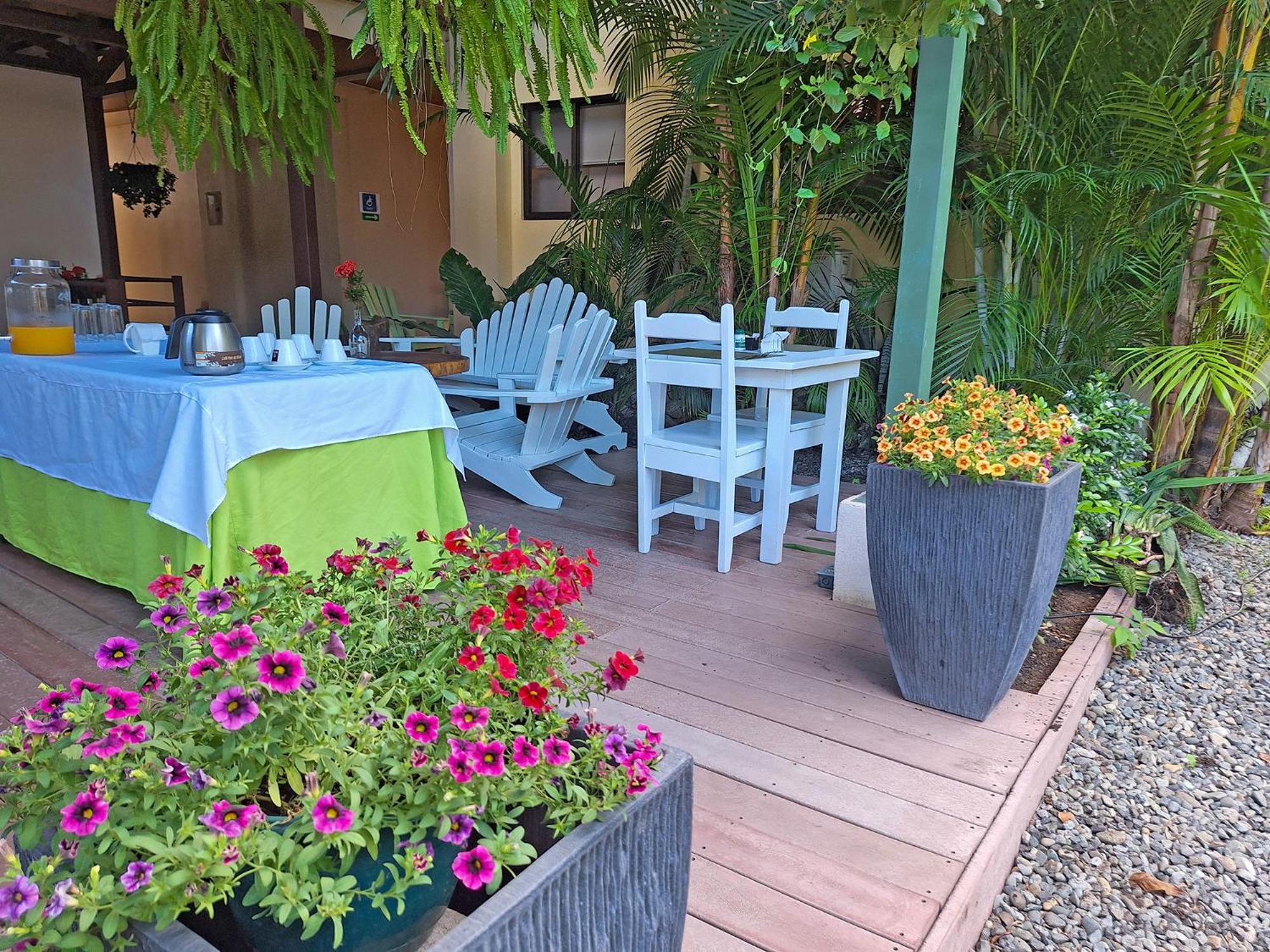 Infiniti Hotel Puerto Viejo de Talamanca المظهر الخارجي الصورة