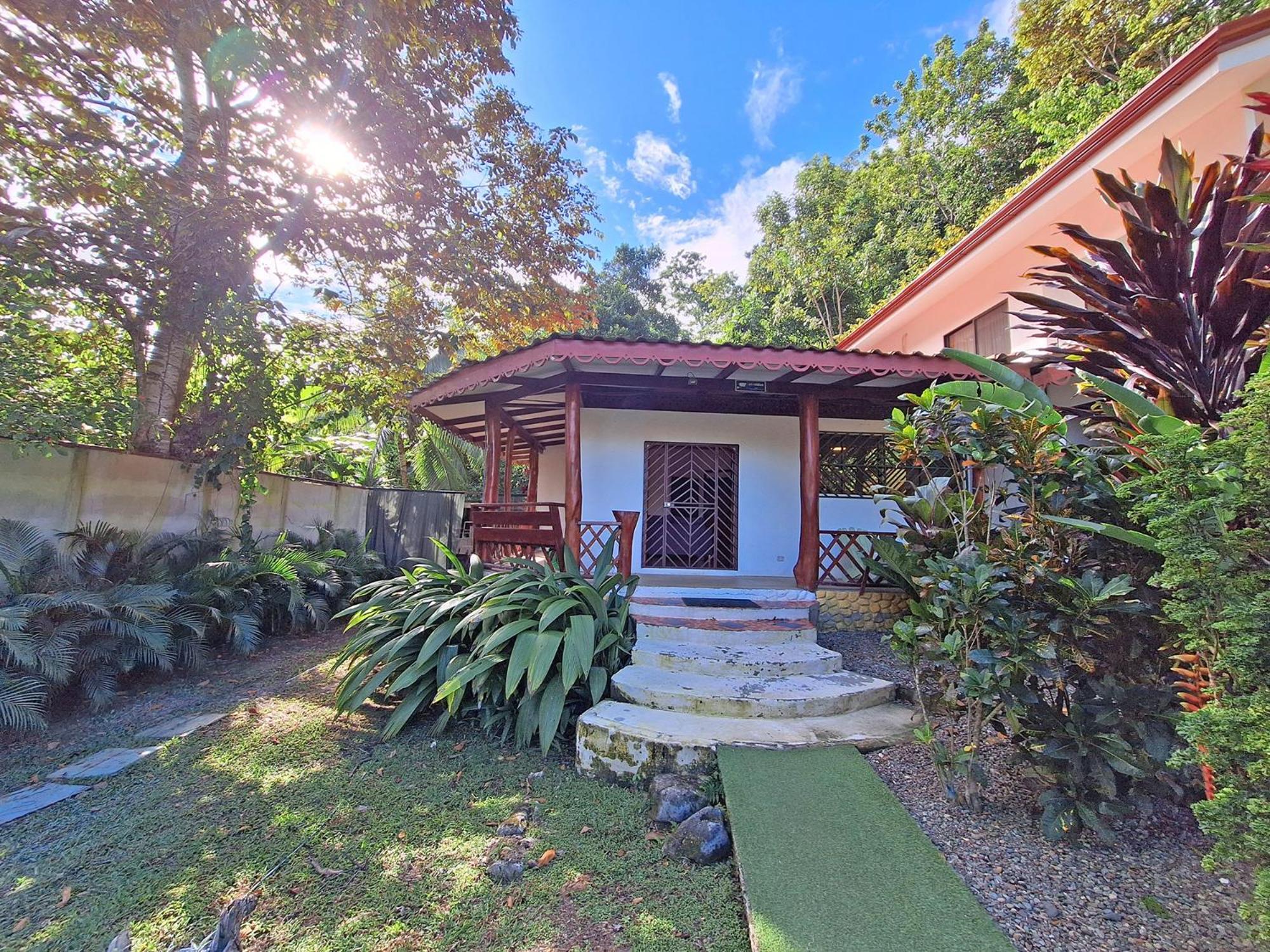 Infiniti Hotel Puerto Viejo de Talamanca المظهر الخارجي الصورة