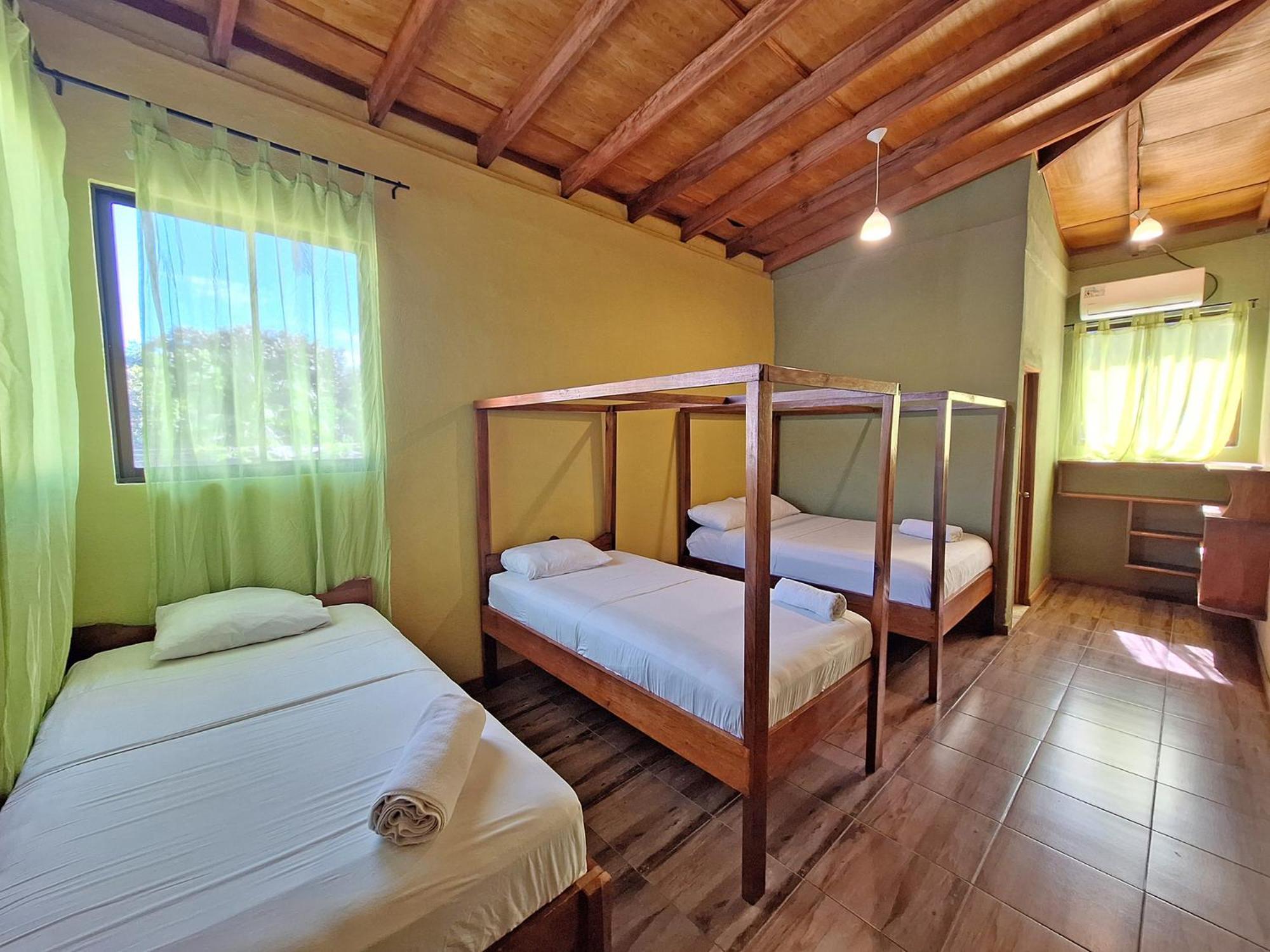 Infiniti Hotel Puerto Viejo de Talamanca المظهر الخارجي الصورة